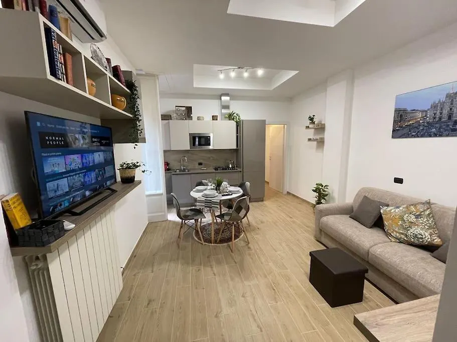 Nel Quartiere Bayres Suite Completamente Rinnovata Milaan 0*,