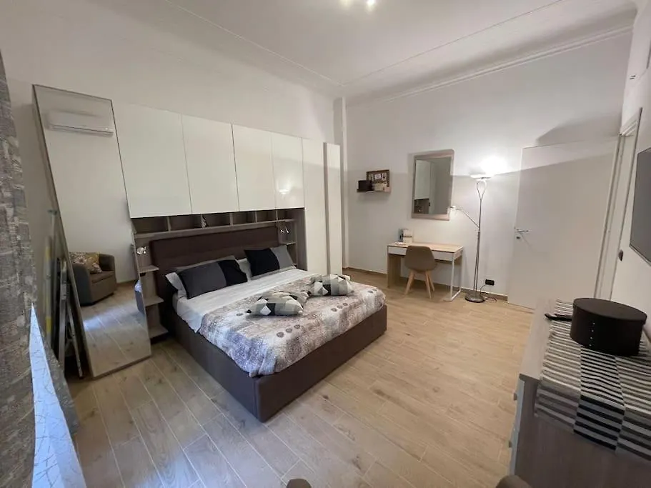 Appartement Nel Quartiere Bayres Suite Completamente Rinnovata Milaan