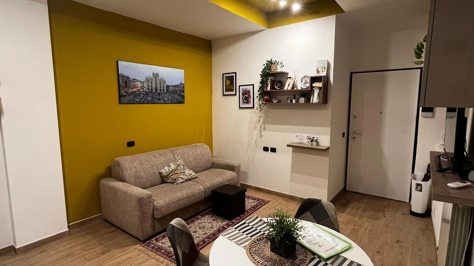 Nel Quartiere Bayres Suite Completamente Rinnovata Milaan 0*,  Italië